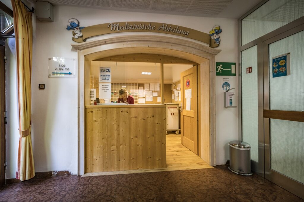 Empfangsbereich der Klinik Schönsicht